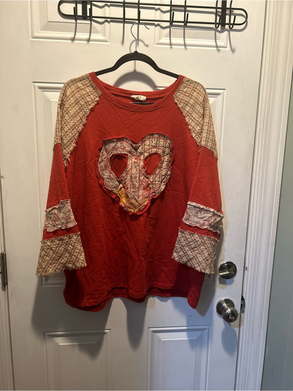 easel Rust Red Heart Patch Raglan Sleeve Pullover